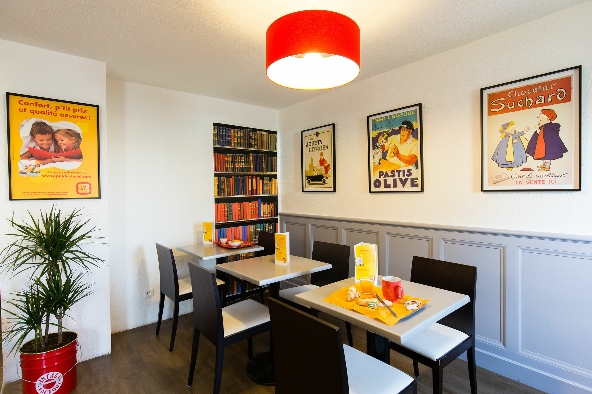Kyriad Direct Orleans - La Chapelle St Mesmin Exterior foto